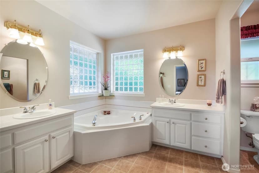 Property photo for 418 158th Place Nw, Arlington photo 19