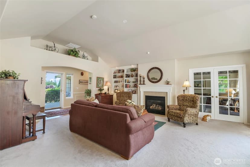 Property photo for 418 158th Place Nw, Arlington photo 6