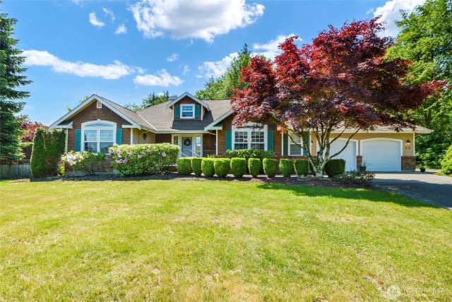 Property photo for 418 158th Place Nw, Arlington