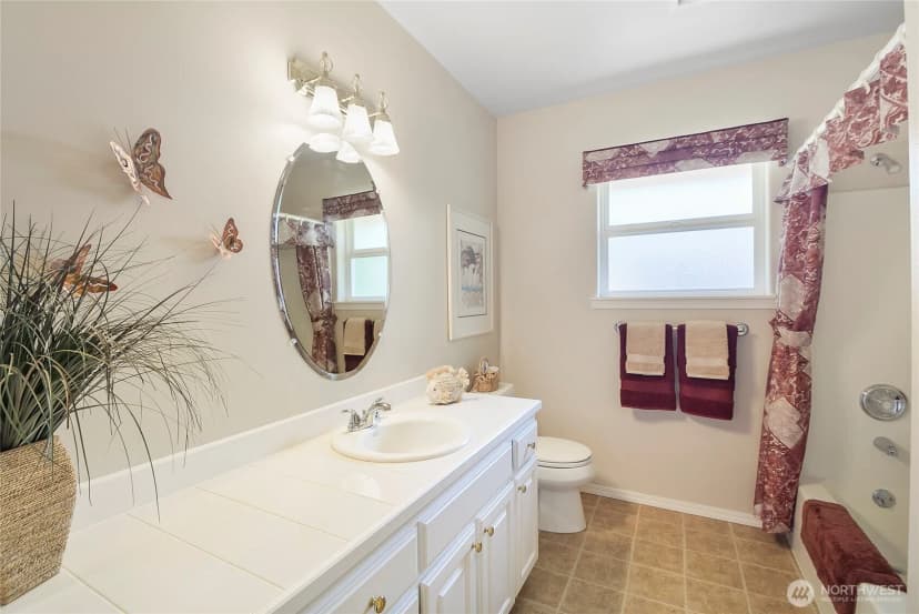 Property photo for 418 158th Place Nw, Arlington photo 25