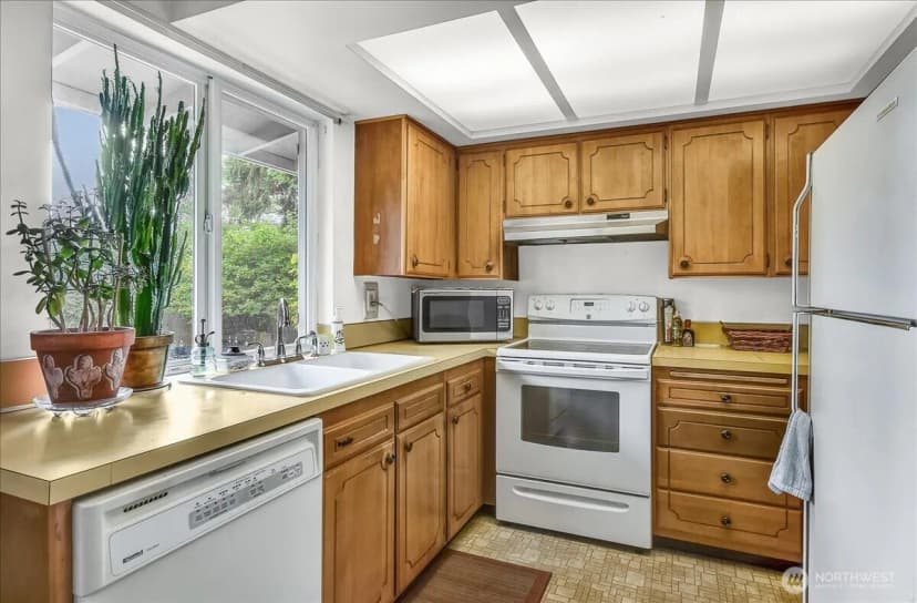 Property photo for 11611 Ne 134th St, Kirkland photo 5