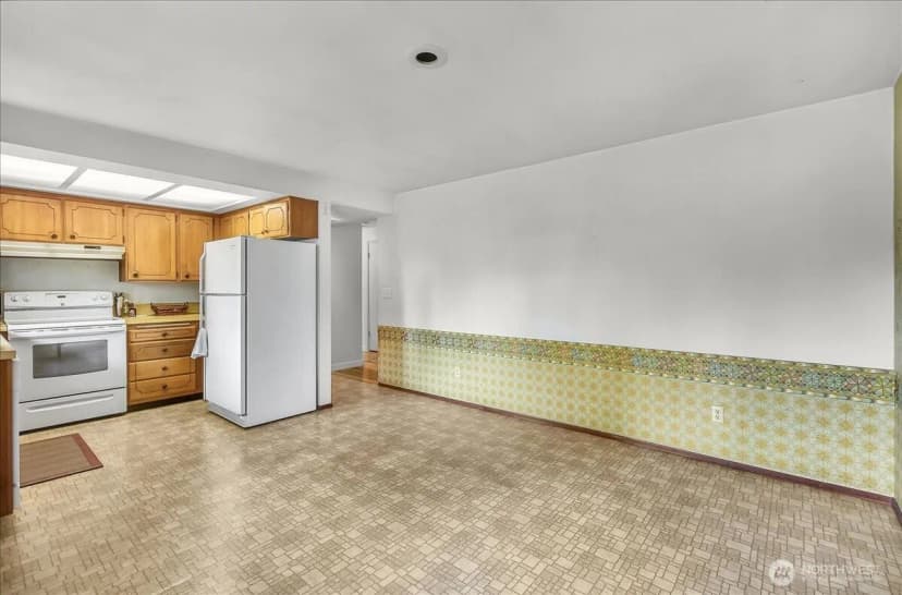 Property photo for 11611 Ne 134th St, Kirkland photo 6