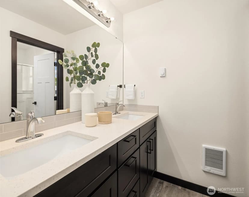 Property photo for 9245 Kelsey Lane Sw, Seattle photo 28