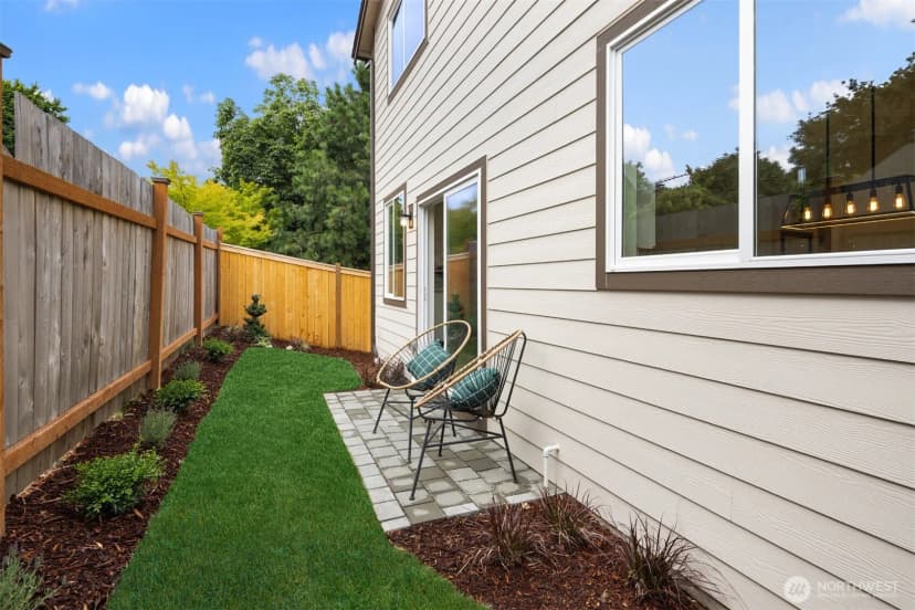 Property photo for 9245 Kelsey Lane Sw, Seattle photo 17