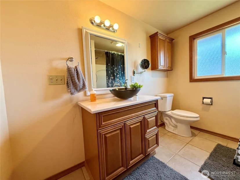 Property photo for 201 Montana Street S, Rainier photo 10