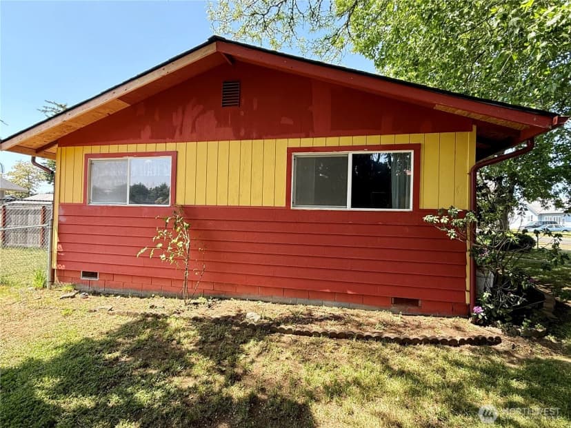 Property photo for 201 Montana Street S, Rainier photo 16