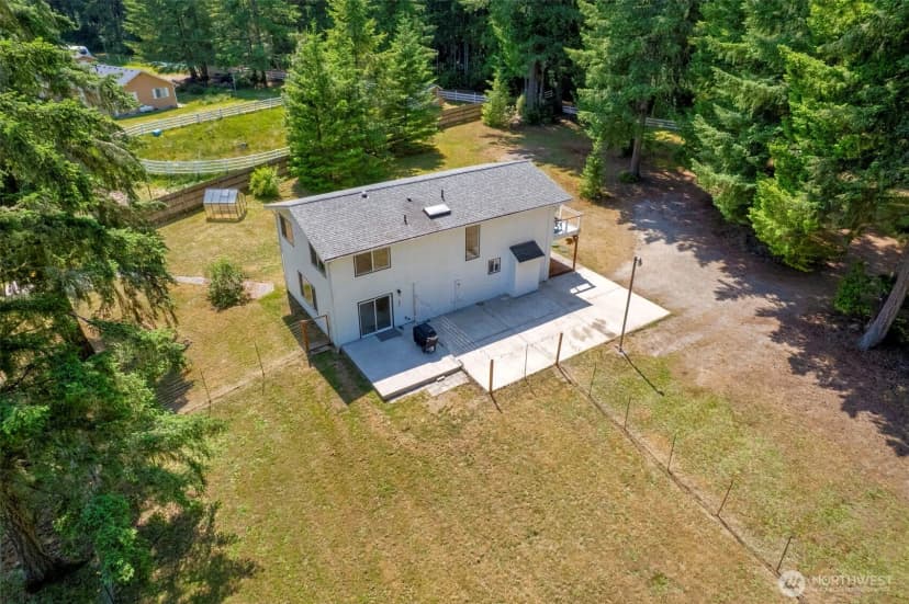 Property photo for 321 198th Avenue Nw, Lakebay photo 2