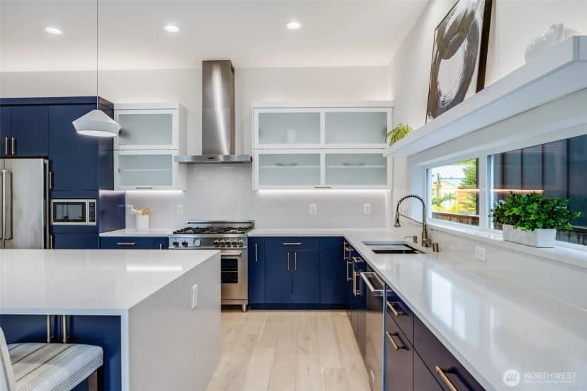 Property photo for 10227 26th Avenue Sw, Seattle photo 10