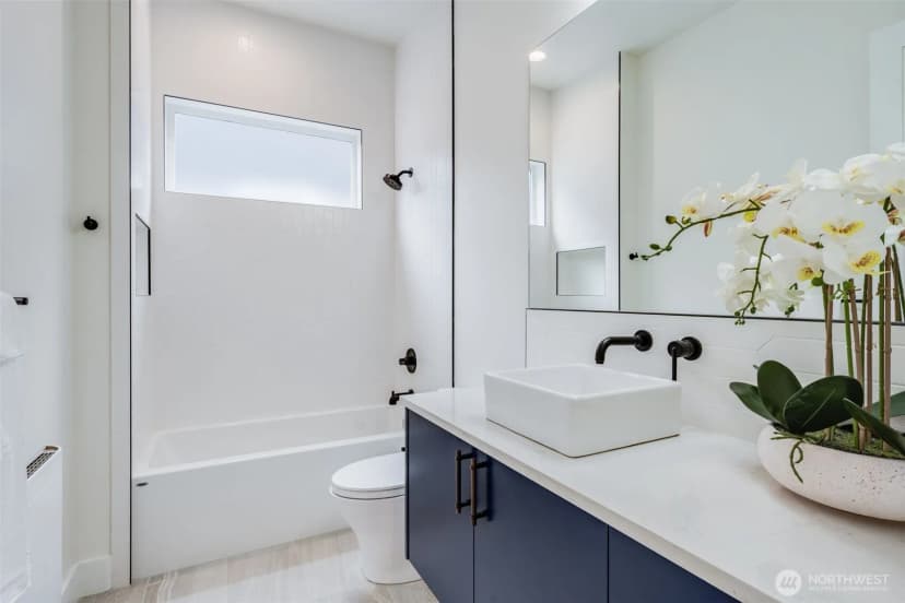 Property photo for 10227 26th Avenue Sw, Seattle photo 28