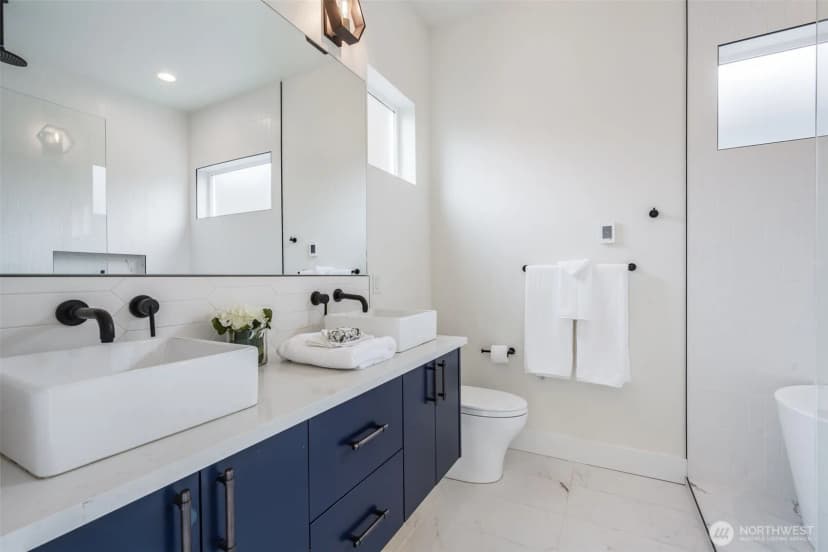 Property photo for 10227 26th Avenue Sw, Seattle photo 20