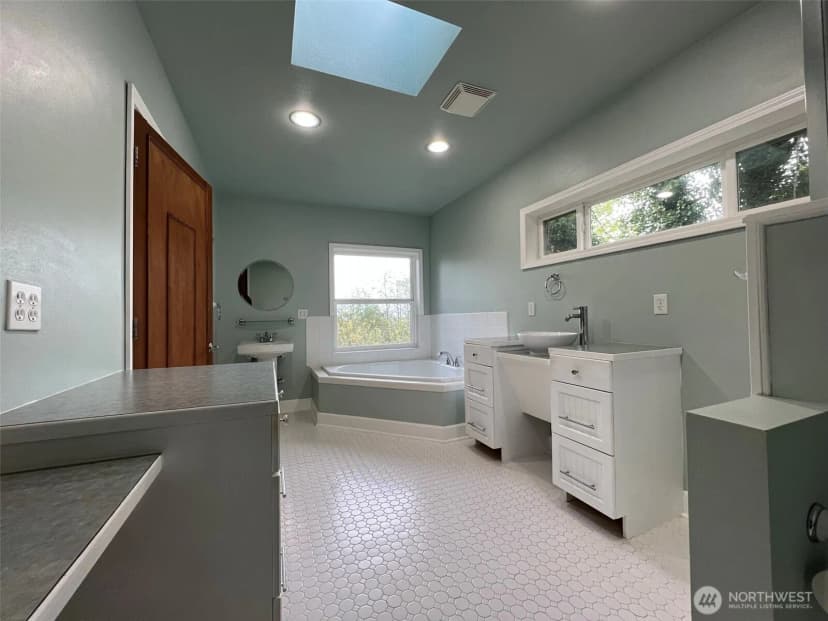 Property photo for 3228 Harper Hill Road Se, Port Orchard photo 16