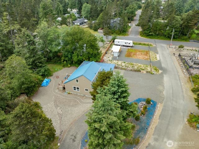 Property photo for 1312 303rd Place, Ocean Park photo 2