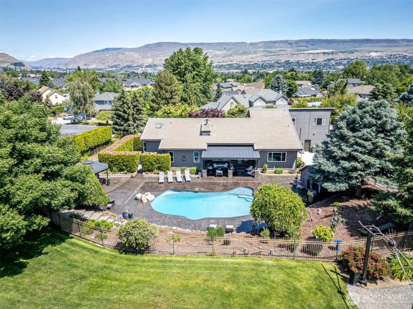 Property photo for 628 Meadows Drive, Wenatchee photo 6