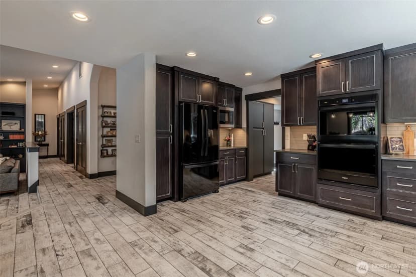 Property photo for 628 Meadows Drive, Wenatchee photo 11