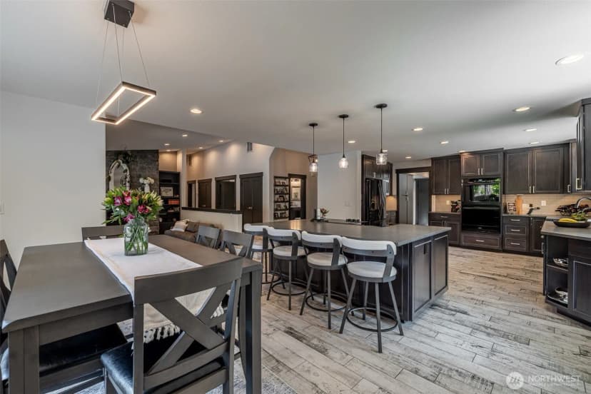 Property photo for 628 Meadows Drive, Wenatchee photo 15