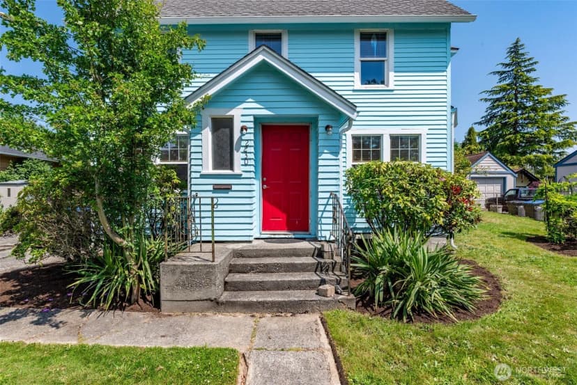 Property photo for 2230 Perry Avenue, Bremerton photo 3