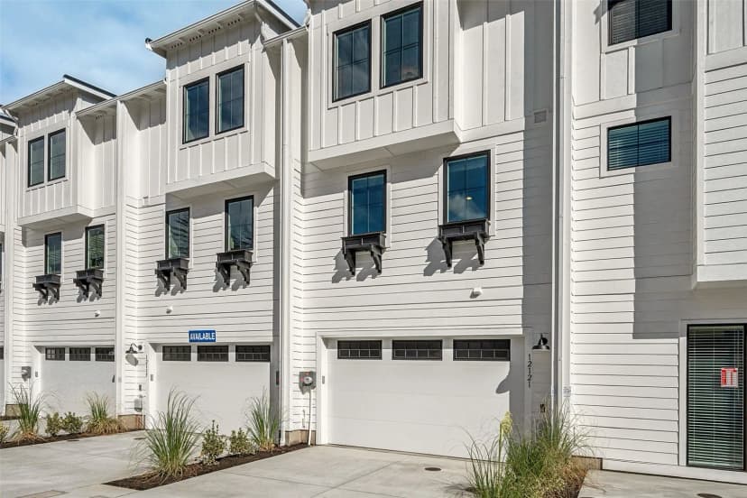 Property photo for 12092 126th Avenue Ct E #70, Puyallup photo 5