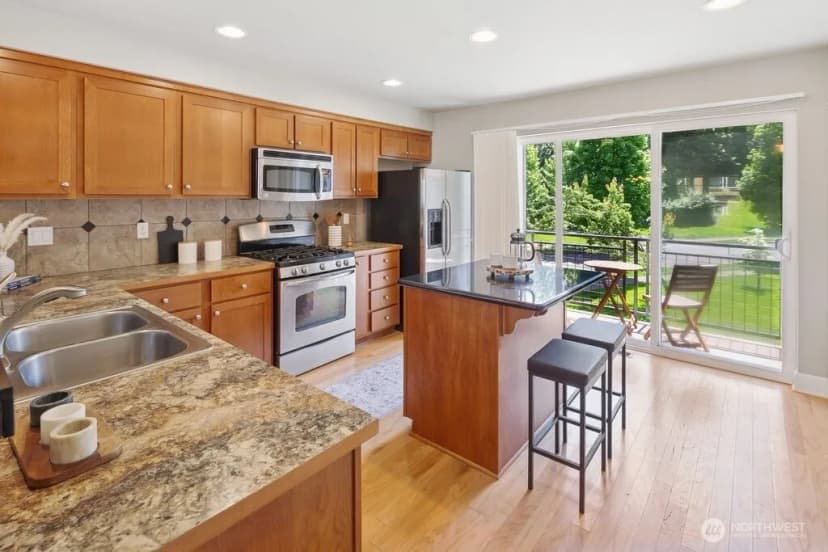 Property photo for 7121 Shinkle Place Sw, Seattle photo 9