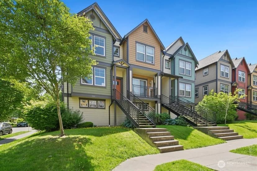 Property photo for 7121 Shinkle Place Sw, Seattle photo 2