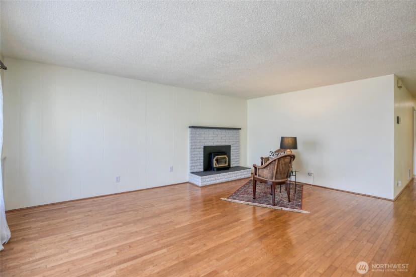 Property photo for 1813 Harding Road, Aberdeen photo 6