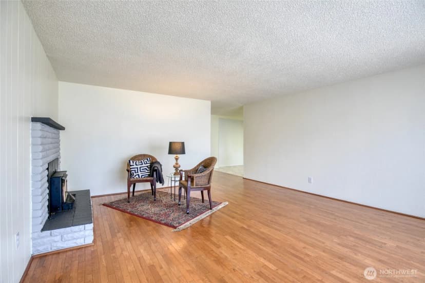 Property photo for 1813 Harding Road, Aberdeen photo 7