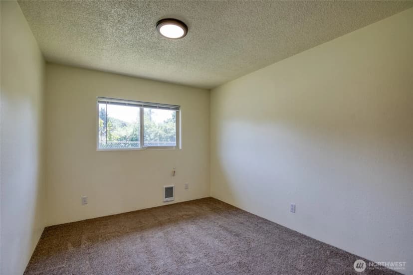 Property photo for 1813 Harding Road, Aberdeen photo 19