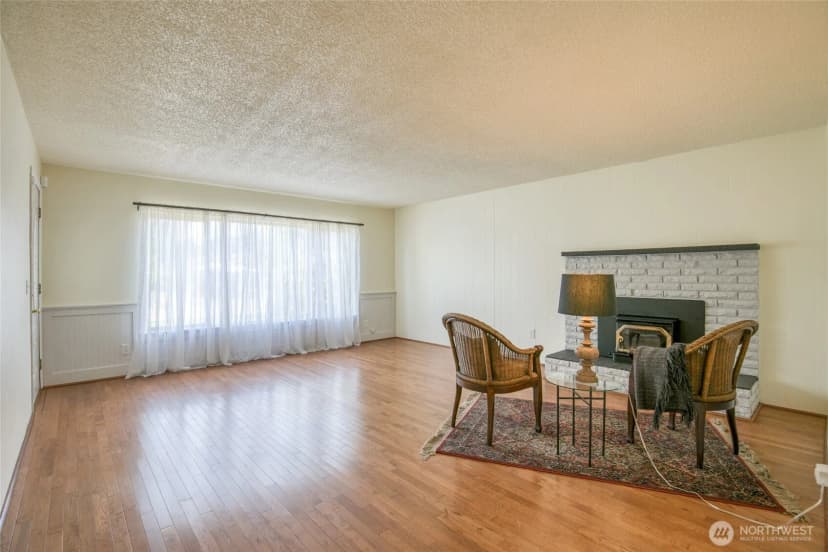 Property photo for 1813 Harding Road, Aberdeen photo 8