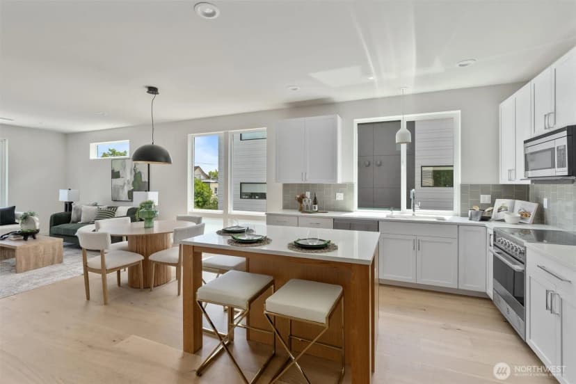 Property photo for 4521 A Bagley Avenue N, Seattle photo 5