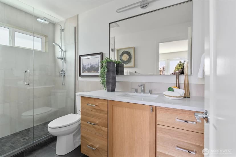 Property photo for 4521 A Bagley Avenue N, Seattle photo 19