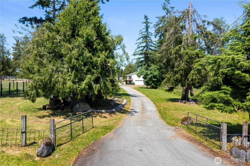 Property photo for 4309 324th Street E, Eatonville photo 8