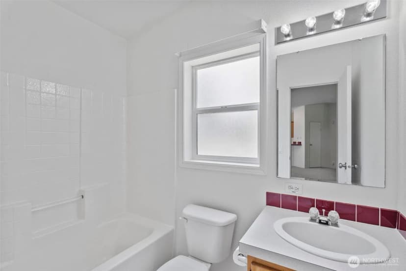Property photo for 7515 304th Street E, Graham photo 29