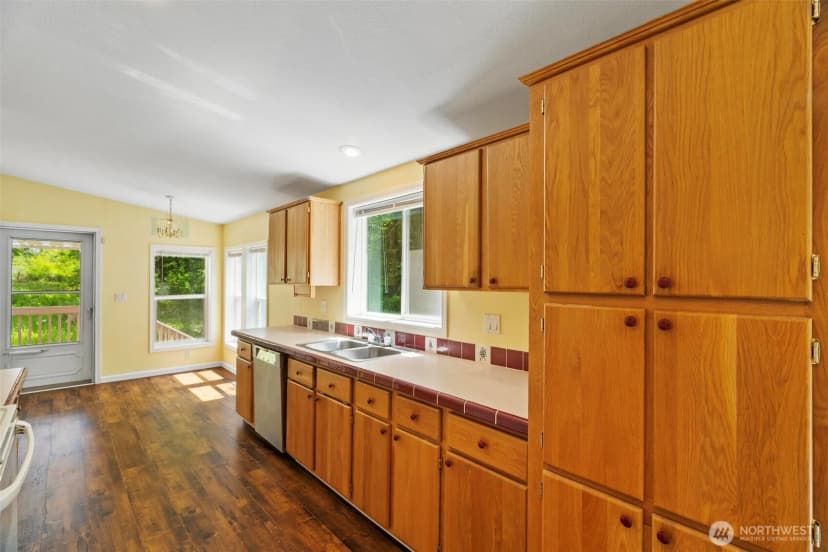 Property photo for 7515 304th Street E, Graham photo 16