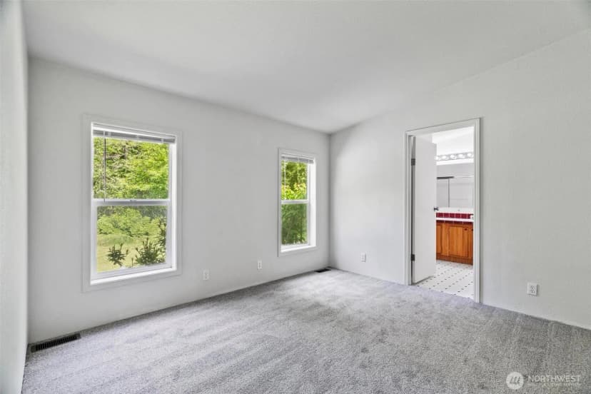 Property photo for 7515 304th Street E, Graham photo 21
