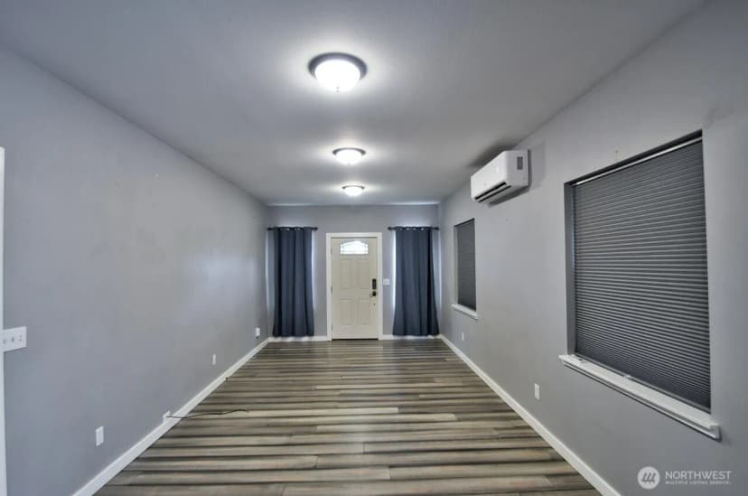 Property photo for 1015 N Pearl Street, Centralia photo 5