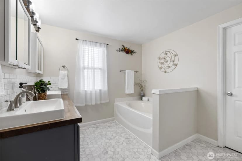 Property photo for 1505 Milbanke Drive Se, Olympia photo 19