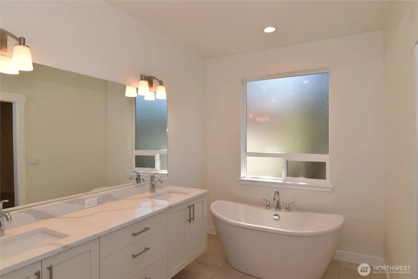 Property photo for 1103 Whidbey Street, Bellingham photo 10