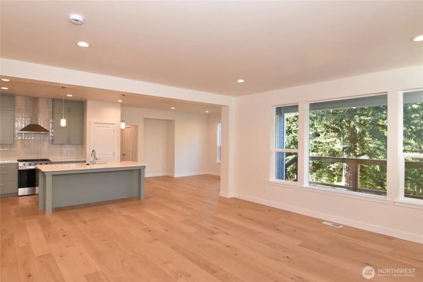 Property photo for 1103 Whidbey Street, Bellingham photo 6