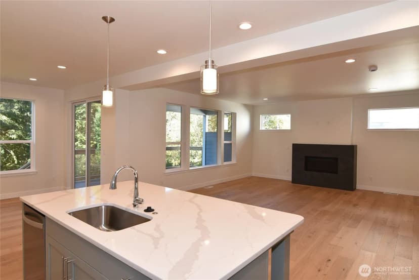 Property photo for 1103 Whidbey Street, Bellingham photo 5