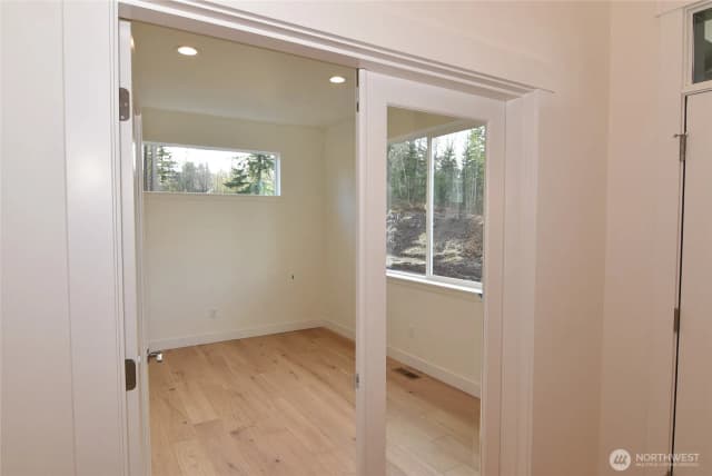 Property photo for 1142 Whidbey Street, Bellingham photo 4