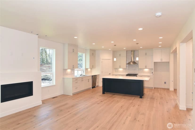 Property photo for 1142 Whidbey Street, Bellingham photo 8