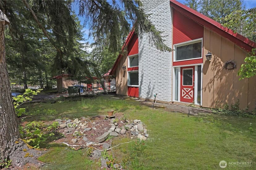 Property photo for 109 Mountain View Drive S, Ashford photo 2
