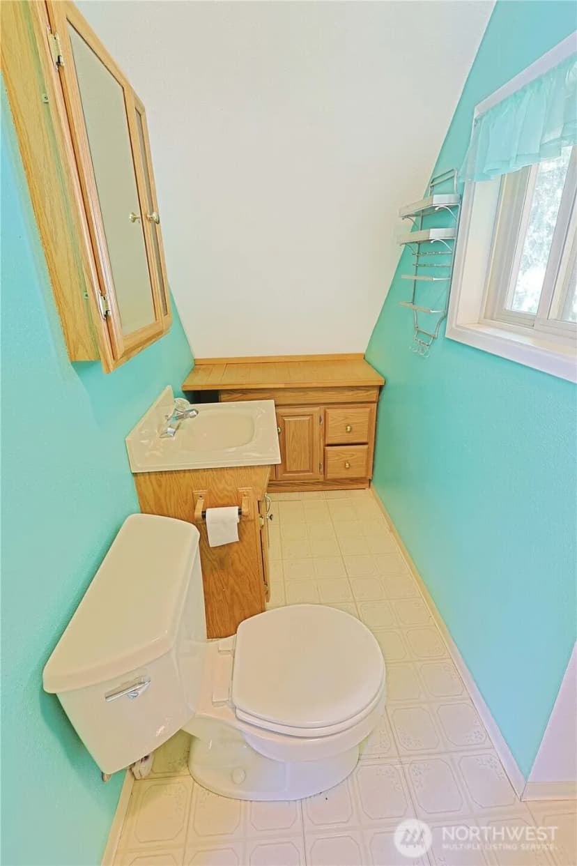 Property photo for 109 Mountain View Drive S, Ashford photo 21