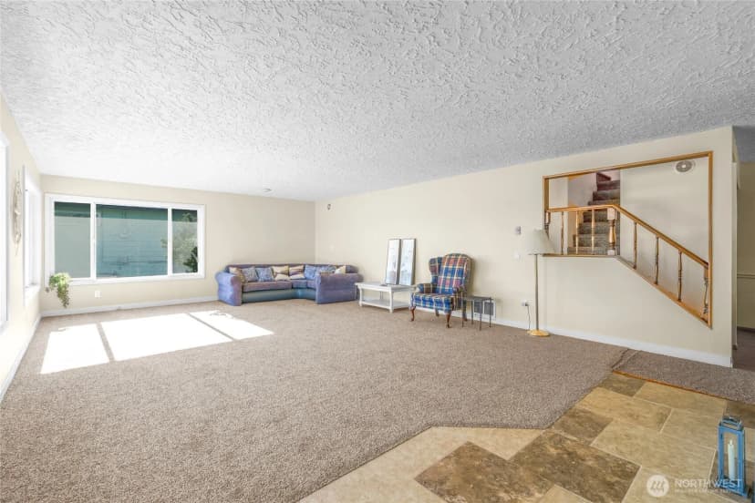 Property photo for 308 Ne 2nd Street, Long Beach photo 4