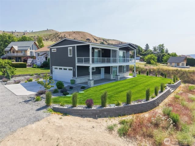 Property photo for 200 Pinnacle Place, Chelan