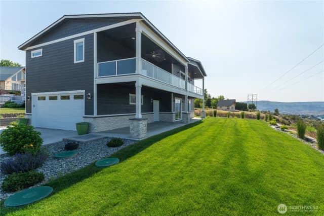 Property photo for 200 Pinnacle Place, Chelan photo 5