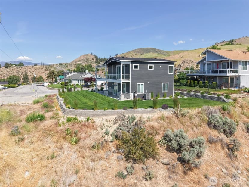 Property photo for 200 Pinnacle Place, Chelan photo 36
