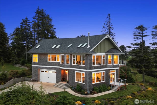 Property photo for 3030 Ocean View Court, Ilwaco