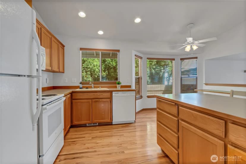 Property photo for 16921 120th Avenue E, Puyallup photo 11