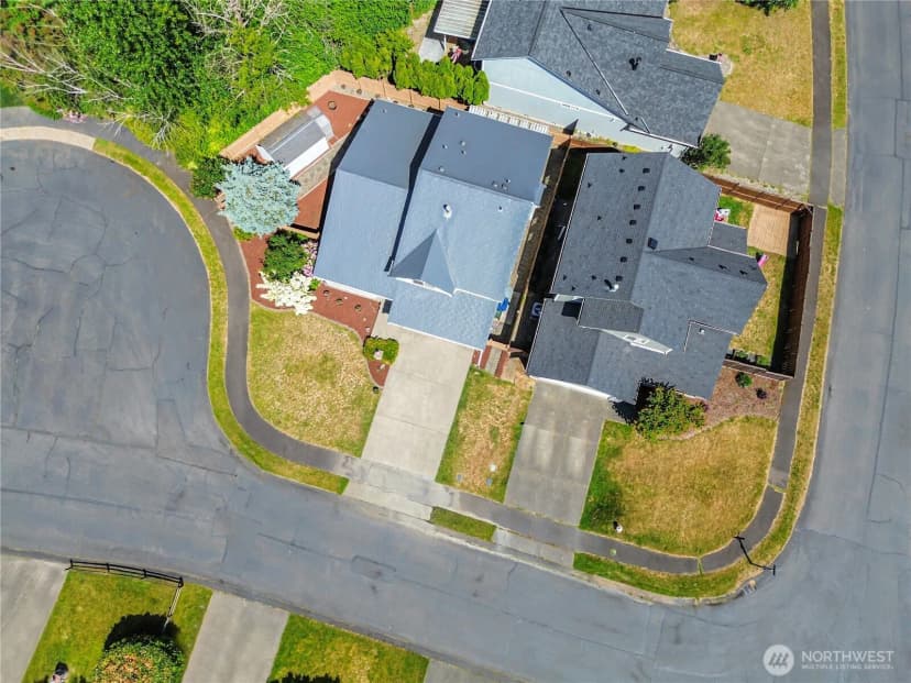 Property photo for 16921 120th Avenue E, Puyallup photo 36