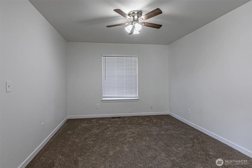 Property photo for 20007 17th Avenue E, Spanaway photo 16